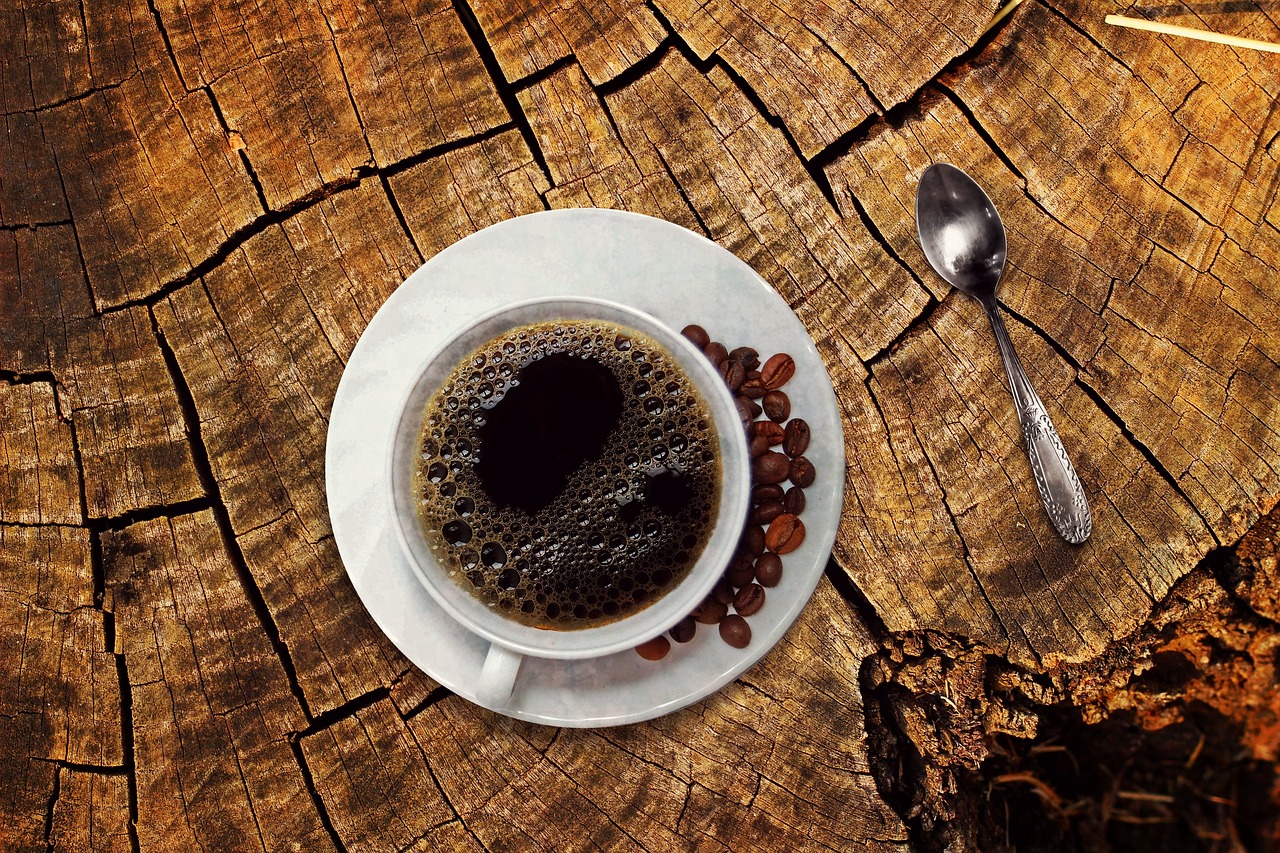コーヒーを飲むと口臭くなるのはなぜですか？