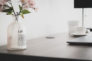保険営業女子がオフィス帰社直後に使いたい口腔保湿ジェルのおすすめは？