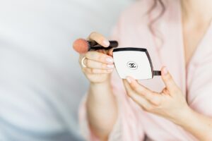 保険営業女子におすすめの化粧ポーチと口臭ケアアイテムは追加でどこで買う？
